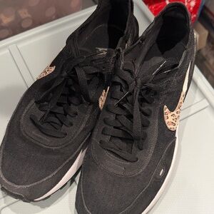 Nike Stylish Black and Leopard Women's Sneakers size 10